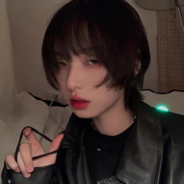 濑田宗次郎（身份：十刃最强、“天剑”、微笑的修罗） - 纪录片资源库在线观看 - 客户端观影